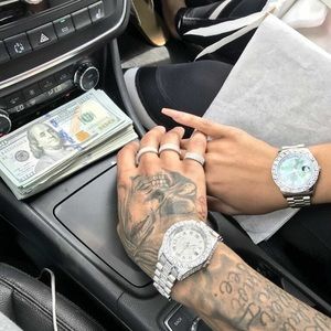 Meet your Posher, Leo